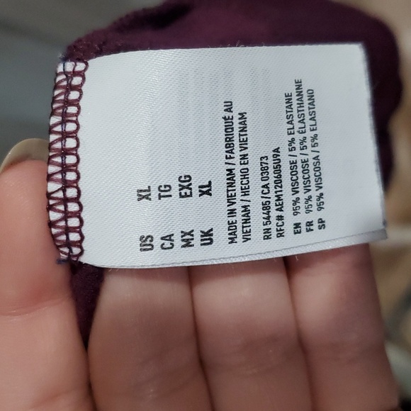 American Eagle Outfitters size XL maroon light weight super soft zip up hoodie - Picture 8 of 12